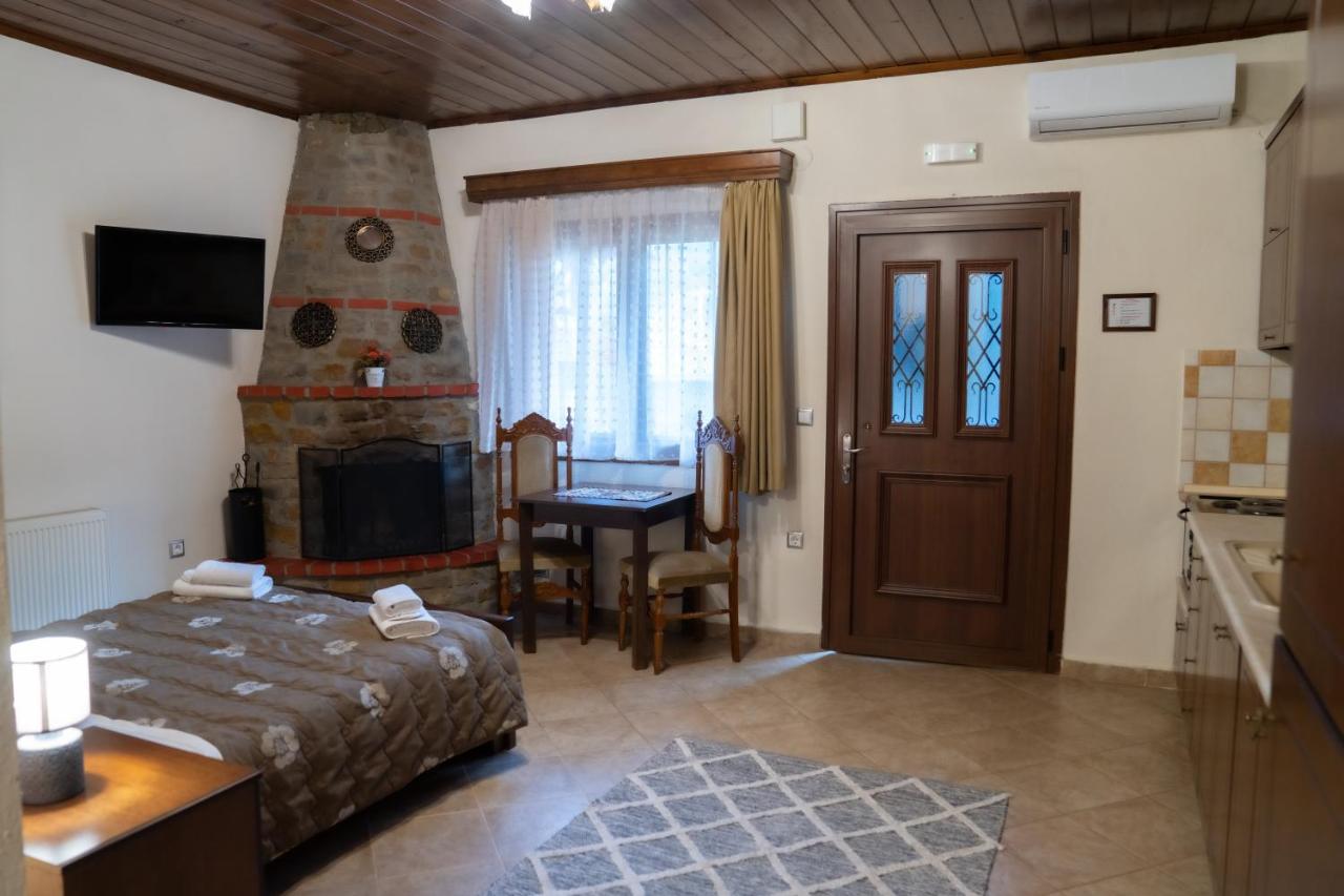 Παραδοσιακός Ξενώνας Ραχάτι ออร์มา ภายนอก รูปภาพ